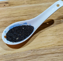 Load image into Gallery viewer, 4 lbs OG All Natural Wildcrafted Poppy seeds papaver somniferum UW - Old City Spices FP